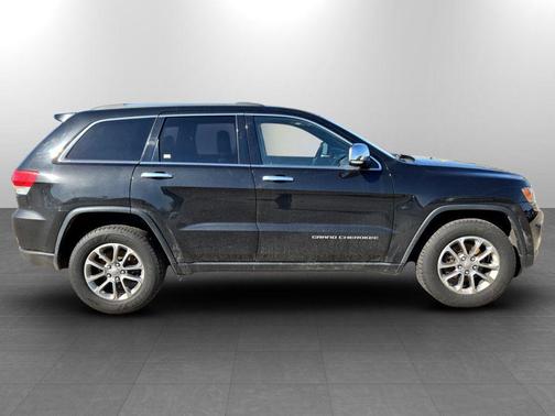Brilliant Black Crystal Pearlcoat 2014 Jeep Grand Cherokee Limited