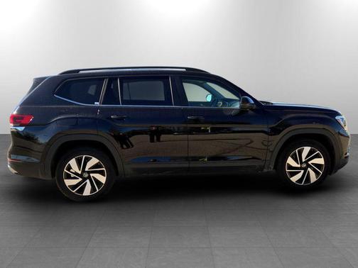 2024 Volkswagen Atlas 2.0T SE w/Technology 4MOTION