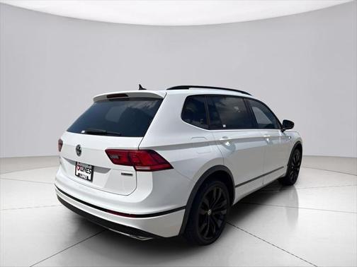 2021 Volkswagen Tiguan 2.0T SE R-Line Black 4MOTION