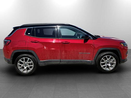 Red Hot Pearlcoat 2025 Jeep Compass Limited