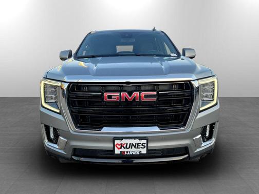 Sterling Metallic 2024 GMC Yukon SLE