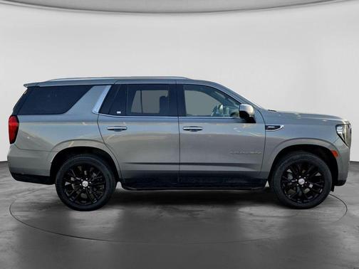 Sterling Metallic 2024 GMC Yukon SLE