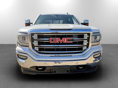 White Frost Tricoat 2018 GMC Sierra 1500 SLT