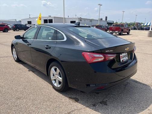 2022 Chevrolet Malibu FWD LT