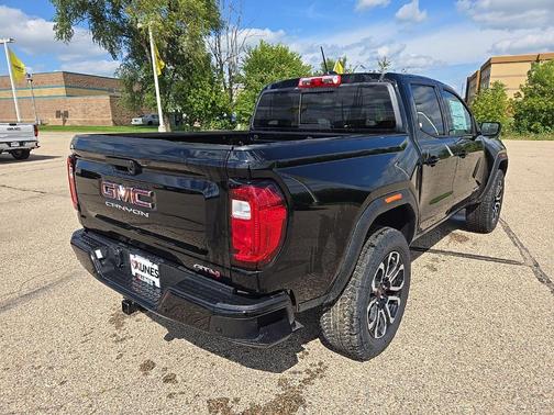2025 GMC Canyon AT4