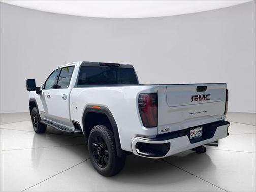 2025 GMC Sierra 2500 AT4