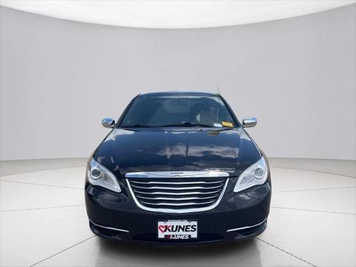 2014 Chrysler 200 Limited