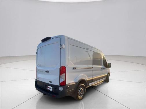 2018 Ford Transit-250 Base