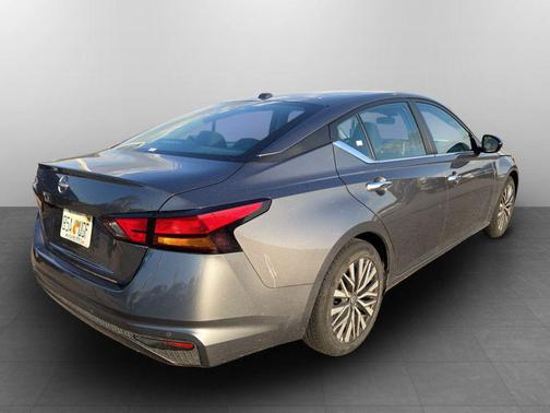 Gun Metallic 2025 Nissan Altima 2.5 SV