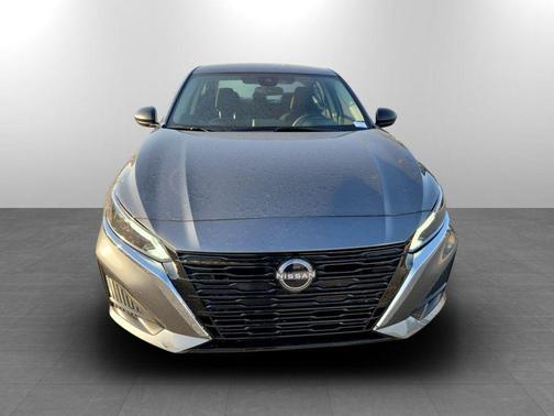 Gun Metallic 2025 Nissan Altima 2.5 SV