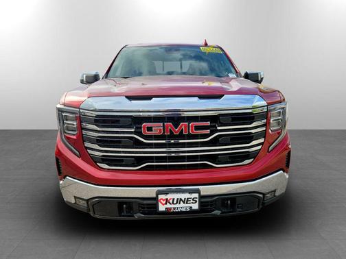 Volcanic Red Tintcoat 2026 GMC Sierra 1500 SLT