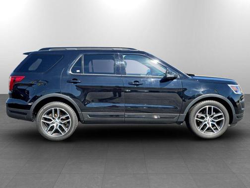 Shadow Black 2018 Ford Explorer Sport