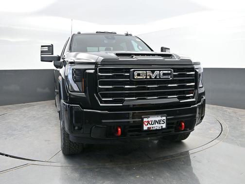 Onyx Black 2026 GMC Sierra 2500 AT4