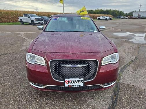 2019 Chrysler 300 Limited