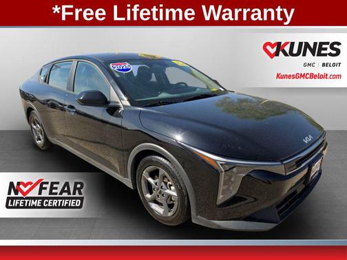 Aurora Black Pearl 2025 Kia K4 LXS