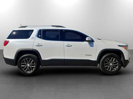 White Frost Tricoat 2017 GMC Acadia SLT-1
