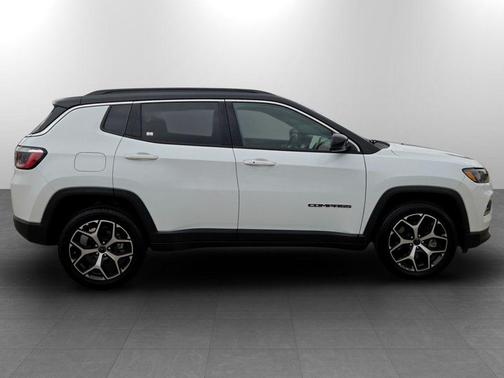 Bright White Clearcoat 2025 Jeep Compass Limited