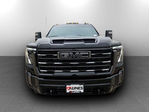 2024 GMC Sierra 2500 AT4