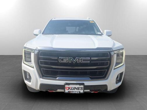 Summit White 2024 GMC Yukon 4WD AT4