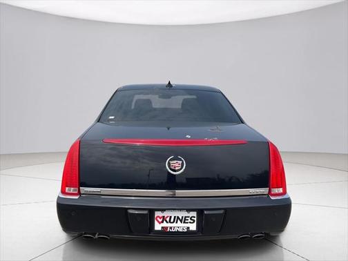 2011 Cadillac DTS Platinum Collection