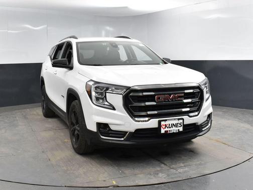 2023 GMC Terrain AWD AT4