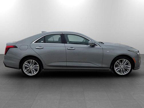 2023 Cadillac CT4 Premium Luxury