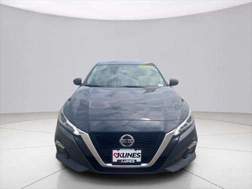 2022 Nissan Altima 2.5 SL
