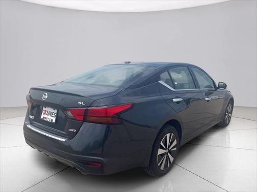 2022 Nissan Altima 2.5 SL