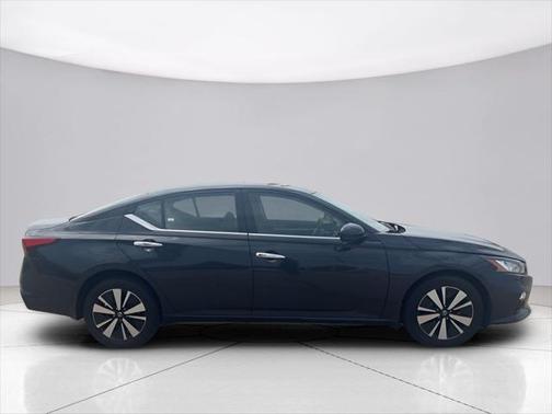 2022 Nissan Altima 2.5 SL