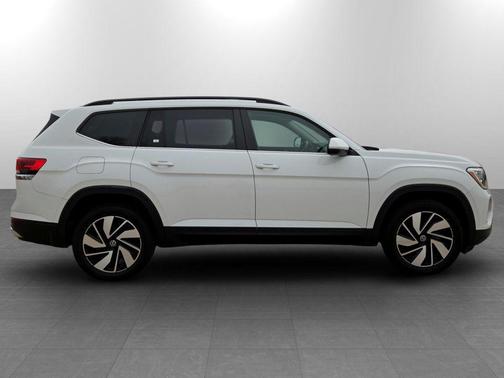 2024 Volkswagen Atlas 2.0T SE w/Technology 4MOTION