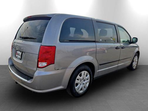 Billet Silver Metallic Clearcoat 2014 Dodge Grand Caravan AVP/SE