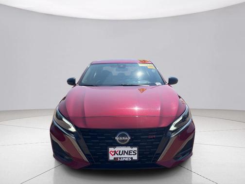 2023 Nissan Altima SR FWD