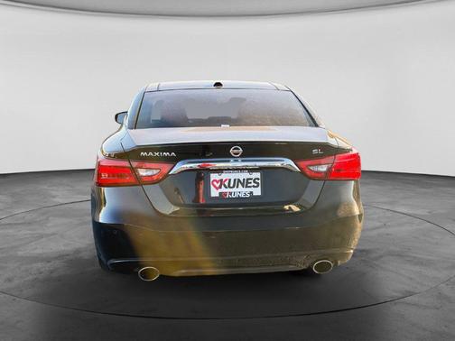 Super Black 2017 Nissan Maxima 3.5 SL