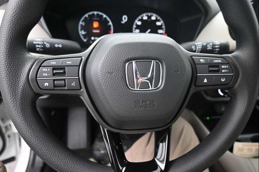 Platinum White Pearl 2027 Honda HR-V LX