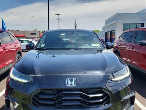 Crystal Black Pearl 2023 Honda HR-V AWD Sport