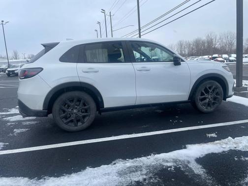 2023 Honda HR-V AWD Sport