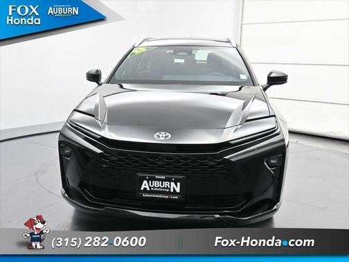 2025 Toyota Crown Signia XLE