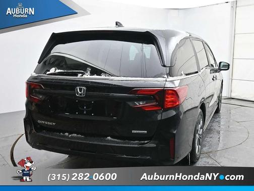 Crystal Black Pearl 2026 Honda Odyssey Touring