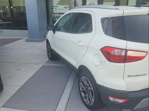 Diamond White 2020 Ford EcoSport Titanium
