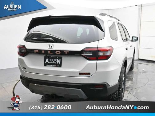 2026 Honda Pilot TrailSport