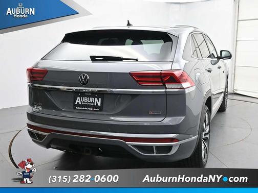 Pure Gray 2020 Volkswagen Atlas Cross Sport 3.6L V6 SEL Premium R-Line