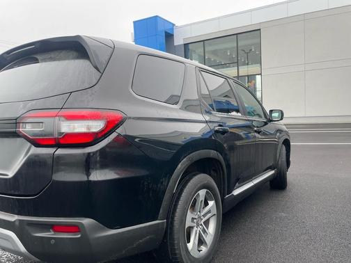 2024 Honda Pilot EX-L 7 Passenger