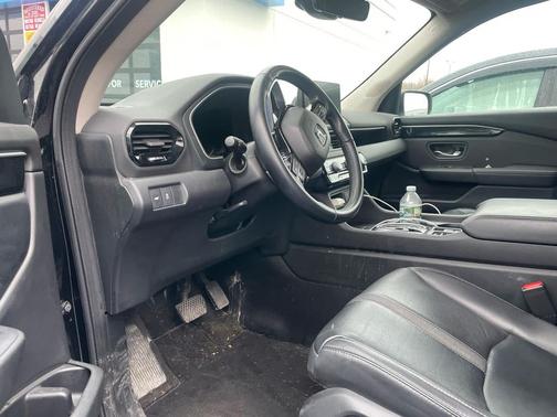 2024 Honda Pilot EX-L 7 Passenger