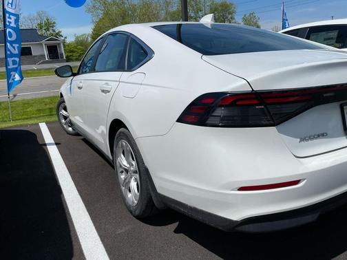 Platinum White Pearl 2023 Honda Accord LX 1.5T