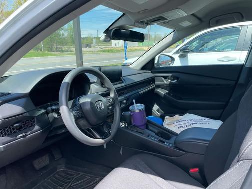 Platinum White Pearl 2023 Honda Accord LX 1.5T