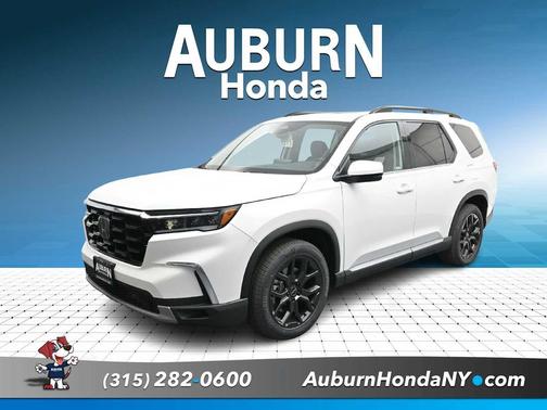 2025 Honda Pilot Touring 8-Passenger