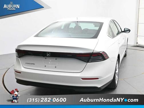 NH-883P/PLATINUM W 2026 Honda Accord LX 1.5T