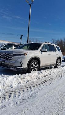 2024 Honda Pilot Touring 8-Passenger