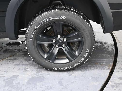 2021 RAM 1500 Classic Warlock Quad Cab 4x4 6'4' Box