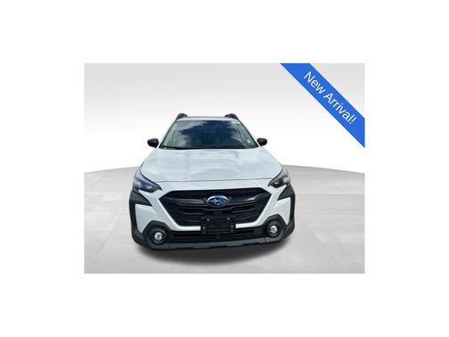 Crystal White Pearl 2025 Subaru Outback Onyx Edition